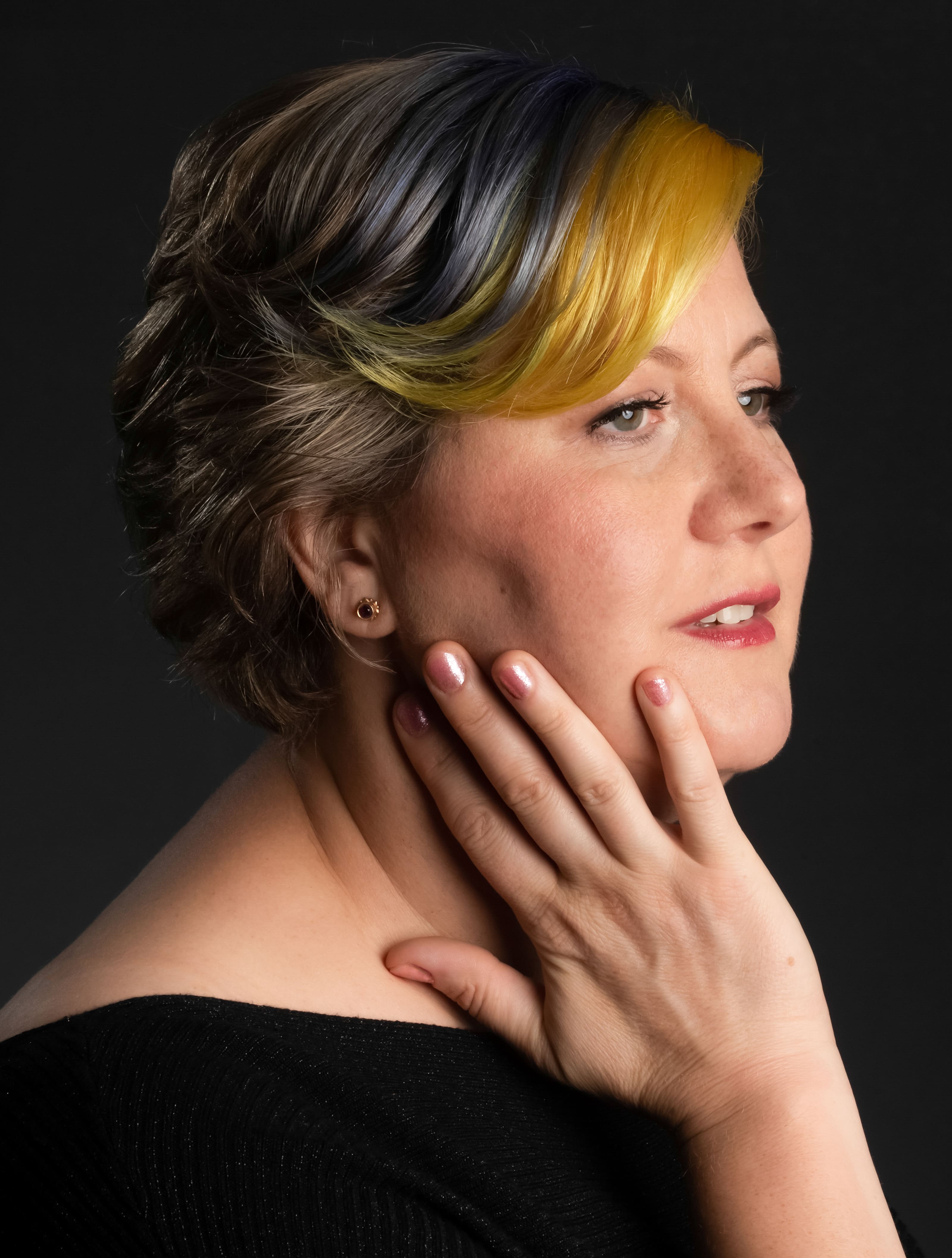 Bio photo: Nadia Shpachenko